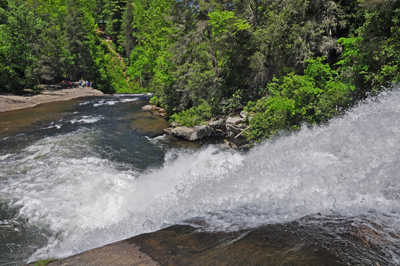 the middle falls