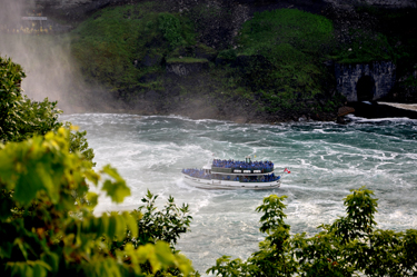 The Maid of the Mist at the Horseshoe Falls