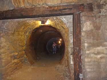 tunnel in Lockport Cave