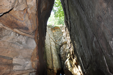 Approaching Fairyland Caverns