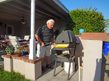 Lee cooking the chicken