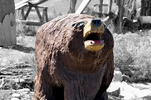 bear wood carving