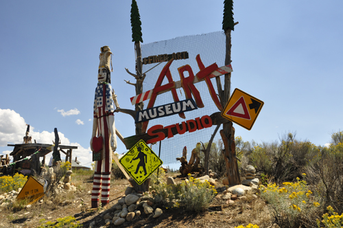 Art Museum Studio signs