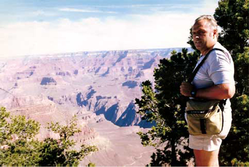Lee and Karen Duquette at Hopi Point 1987