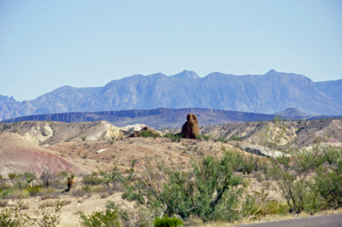 badlands scenery at Big Bend National Park