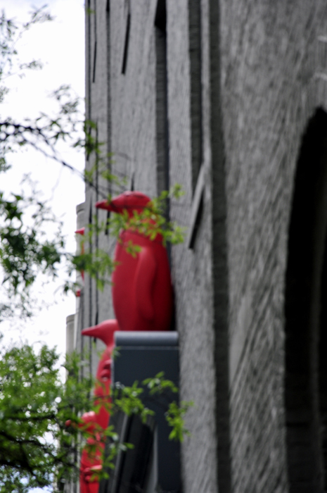 21 c Hotel and museum and red penquins