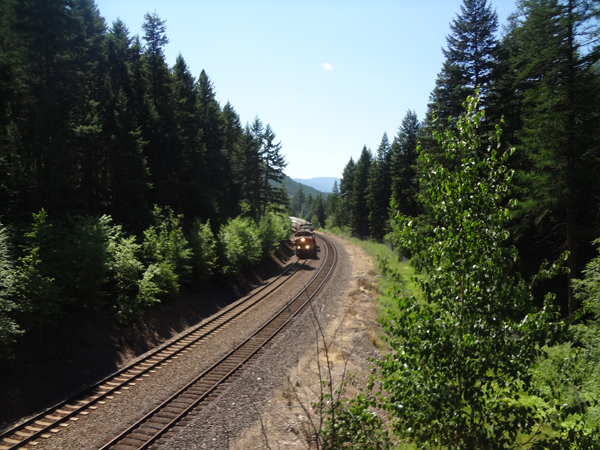 train coming around the corner