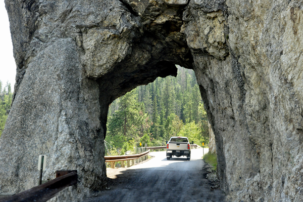a one lane tunnel
