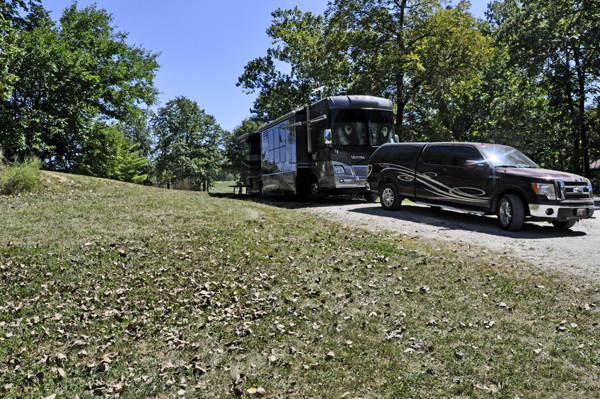 The RV and toad of the two RV Gypsies