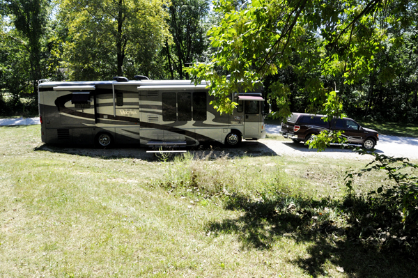 The RV and toad of the two RV Gypsies