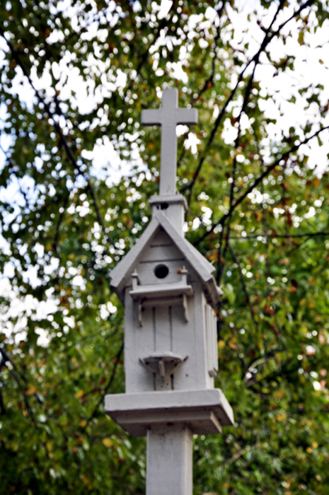 Church birdhouse