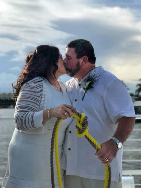 the kiss seals the knot