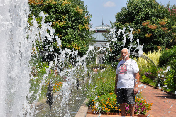 Lee Duquette at the water fountain