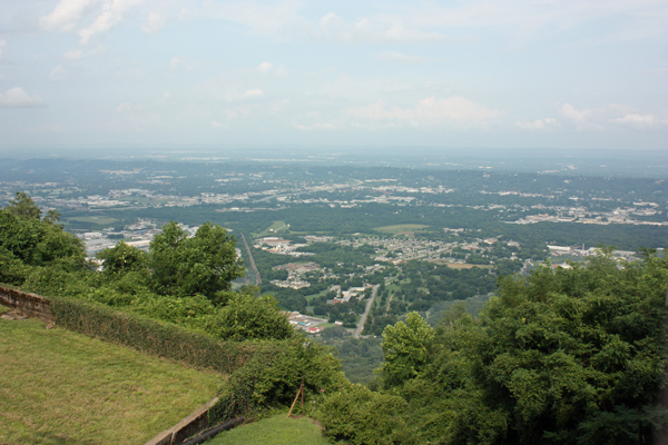 Almost to the top of Lookout Mountain