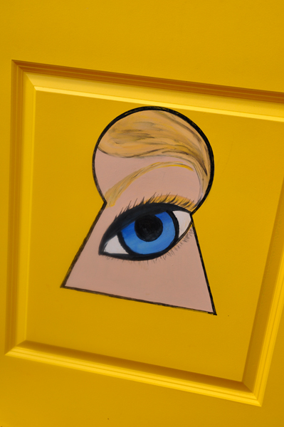 eyeball in a keyhole
