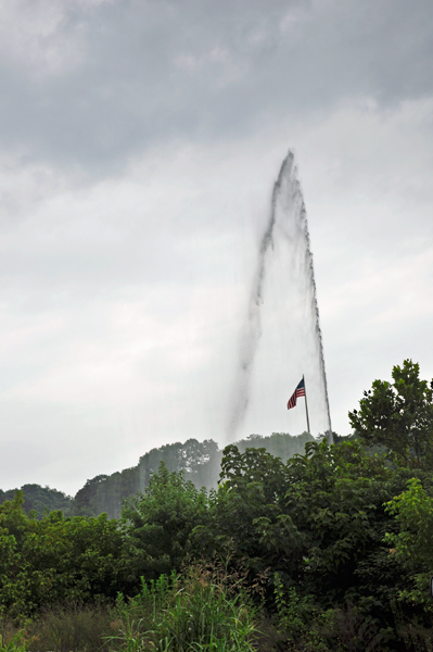 a big jet d'eau over the James River