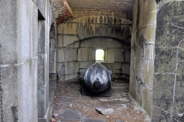 cannon at Fort Wool