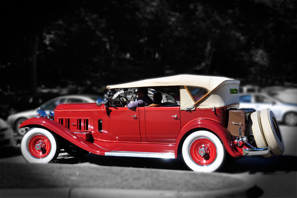 Car in the parking lot at Gillette's Castle