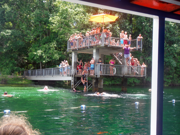 people jumping