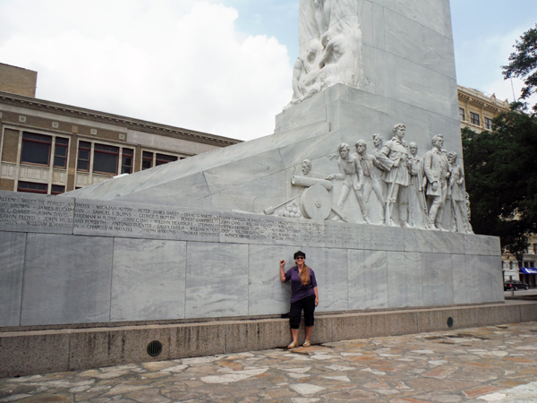 Alamo Cenotaph 