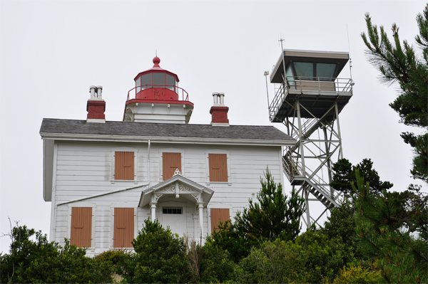 Yaquina Bay Lighthouse