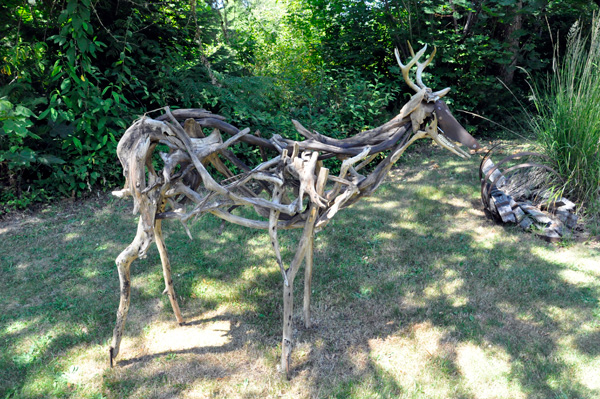 Amazing animal sculpture