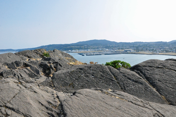 big boulders to climb on
