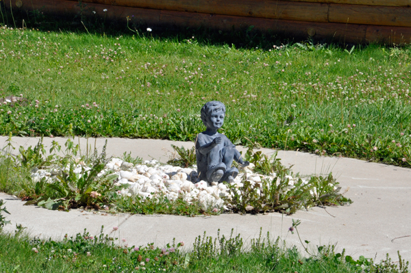 little tiny statue