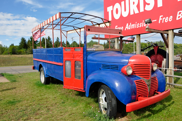1937 Dodge Bus