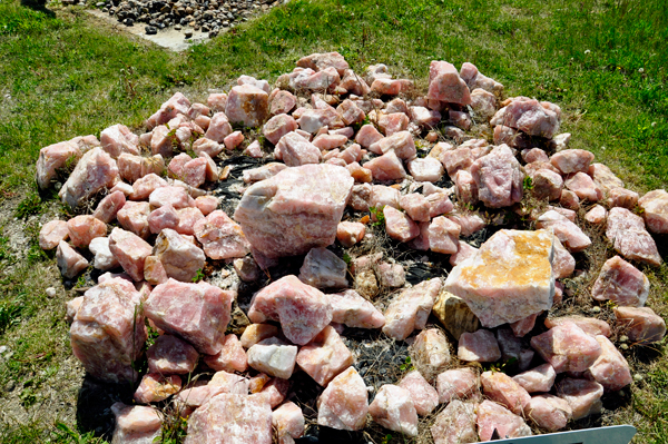 rose quartz pieces