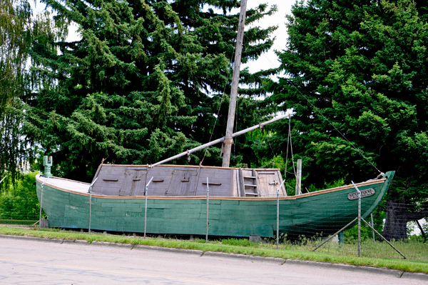 Keelboat Mandan