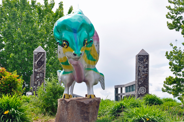 Rainboffalo statue