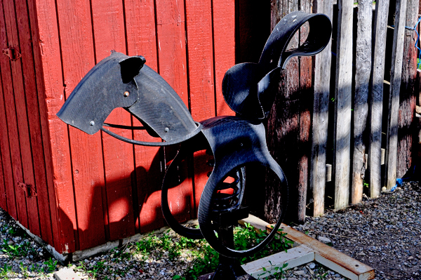 metal horse
