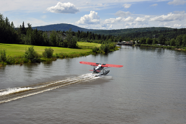 float plane showing off