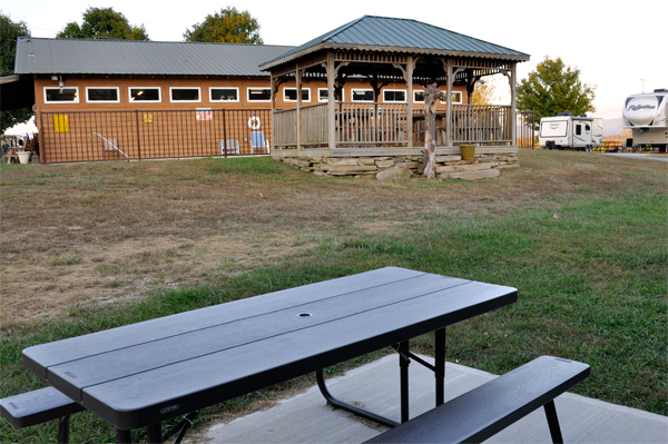 campground office and pool