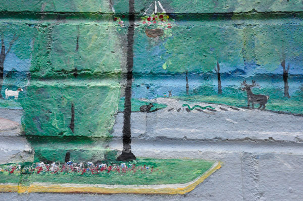 wildlife scene on painting on the mural