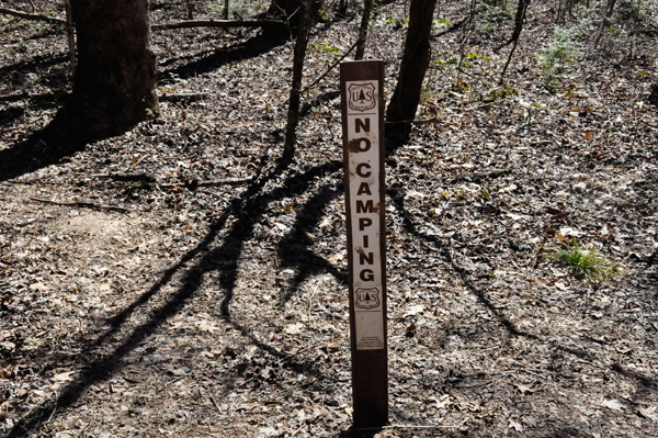 no camping sign