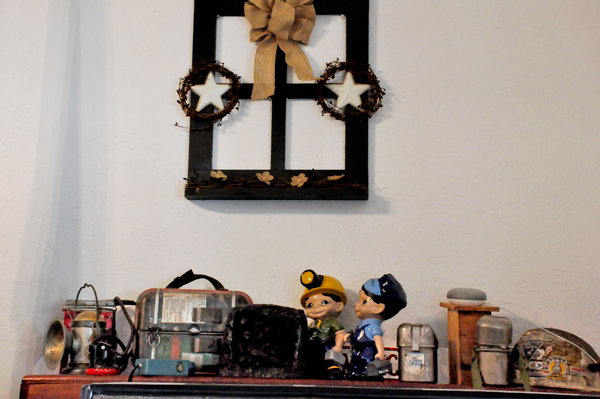 coal miner statues
