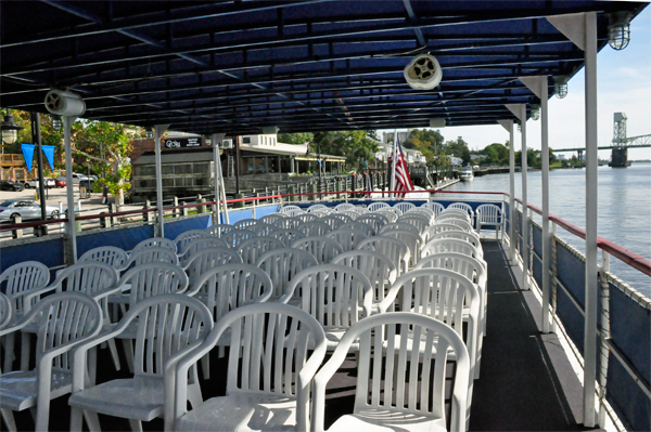 upper deck stern