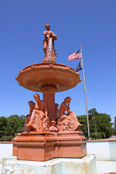 WWII and Korean Conflict fountain