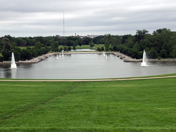 pond and fountain 