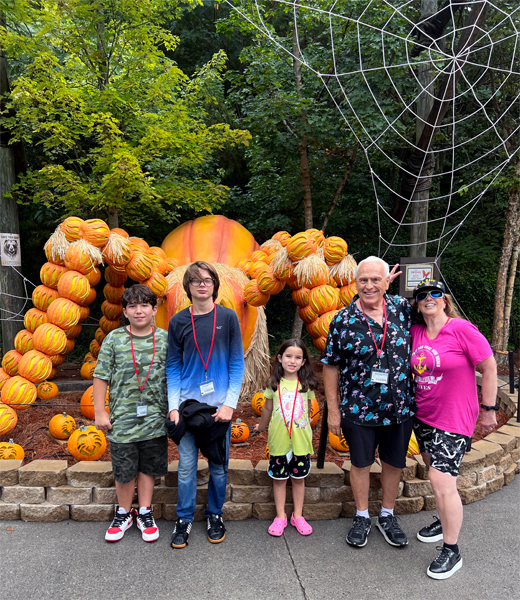 Pumpkin decorations in Dollywood
