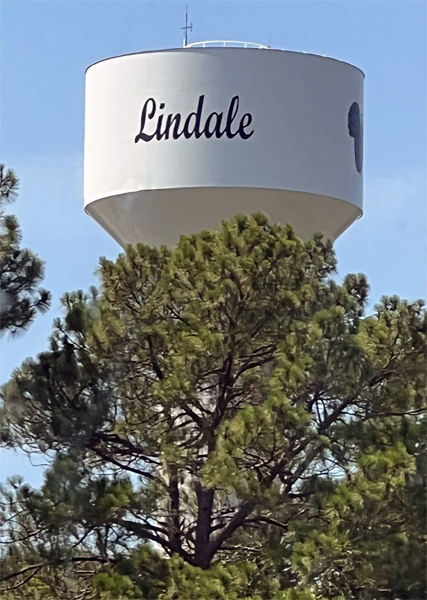 Lindale Water tower