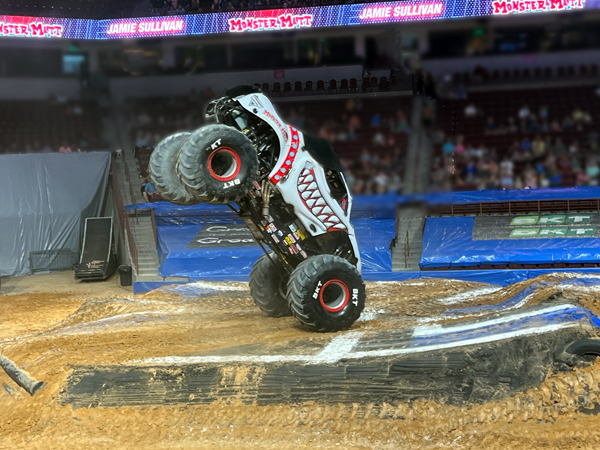 Monster Mutt Dalmatian monster truck