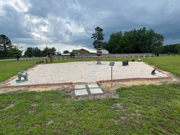 The memorial sand squa