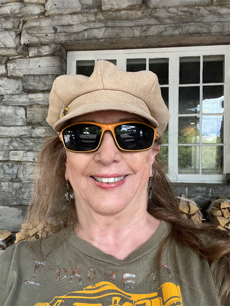 Karen Duquette