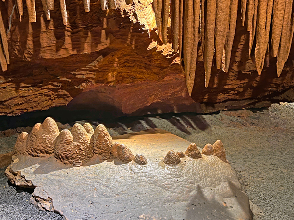 colored lights in Shenandoah Caverns