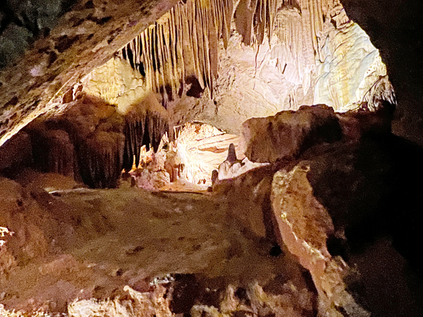 colored lights in Shenandoah Caverns