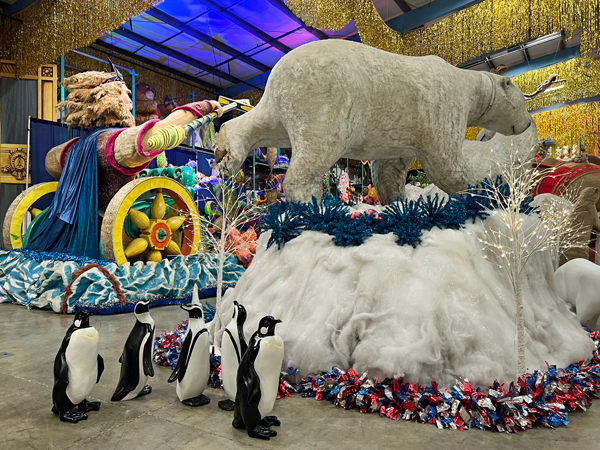 polar bear float, penguins and King Neptune