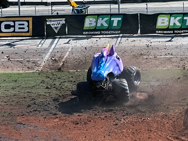Sparkle Smash Monster Truck did Donuts